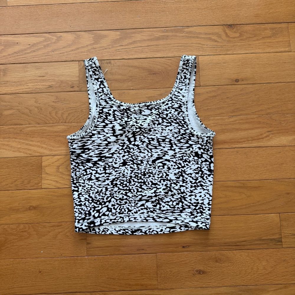 Athleta Shanti Square Neck Crop Tank Top Women S - Picture 4 of 12